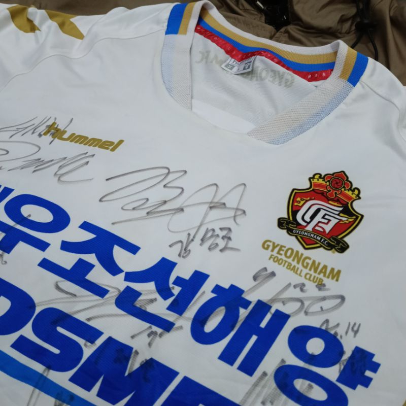 Jersey Gyeongnam FC (Full Tanda Tangan)