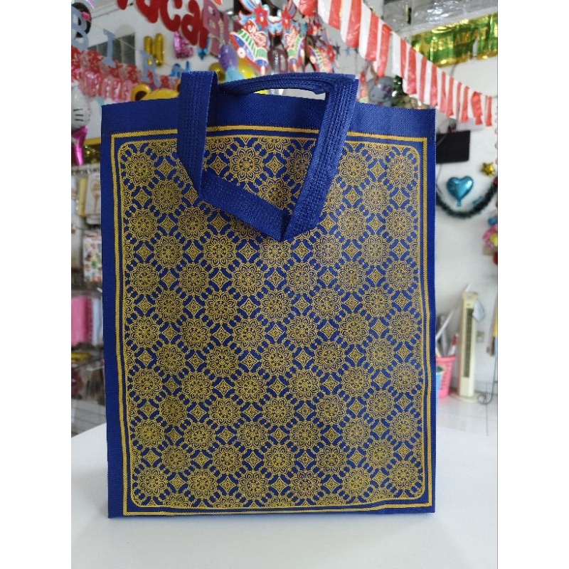 

Tas Kain Spoundbond/Tas Goodie Bag Batik model Box Press