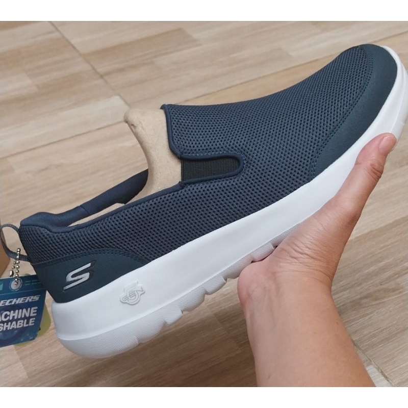 go walk max clinched size 41