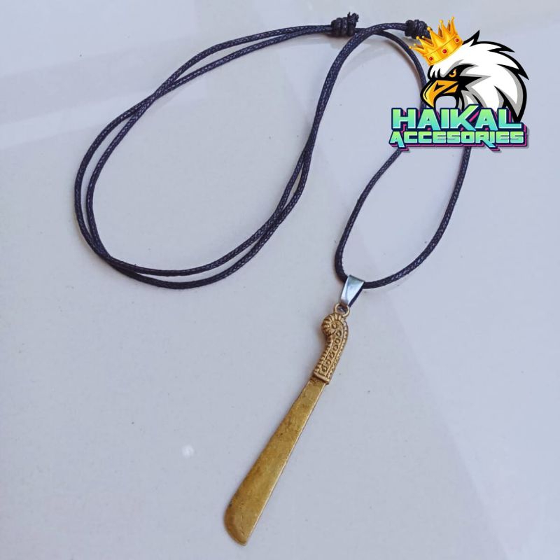 Kalung Bandul Golok Tali Kur Lilin