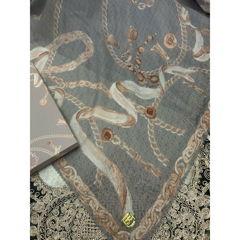 Buttonscraves series chain