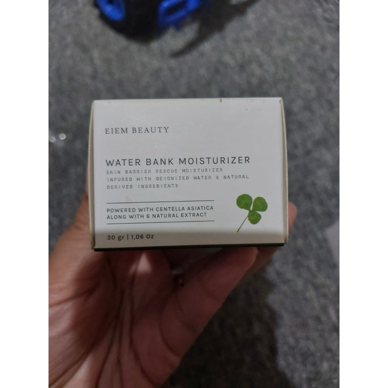 MOISTURIZE EIM BEAUTY NEW