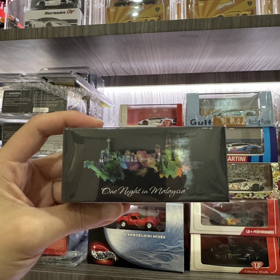 Mini GT One Night Malaysia 519 Lamborghini Aventador Evo Gold Limited RARE
