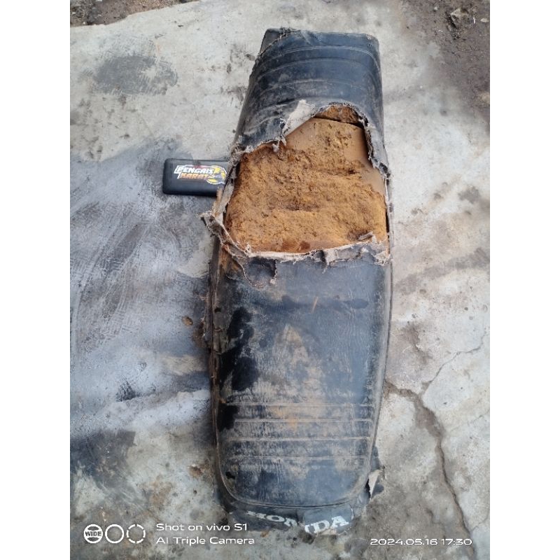 jok jog sadel honda win 100 win 100 original bekas bahan