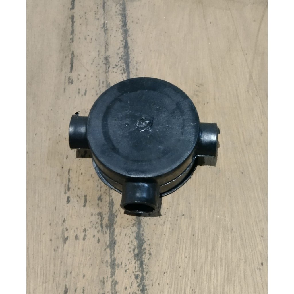 T dus hitam besar cabang 3 T dus hitam besar