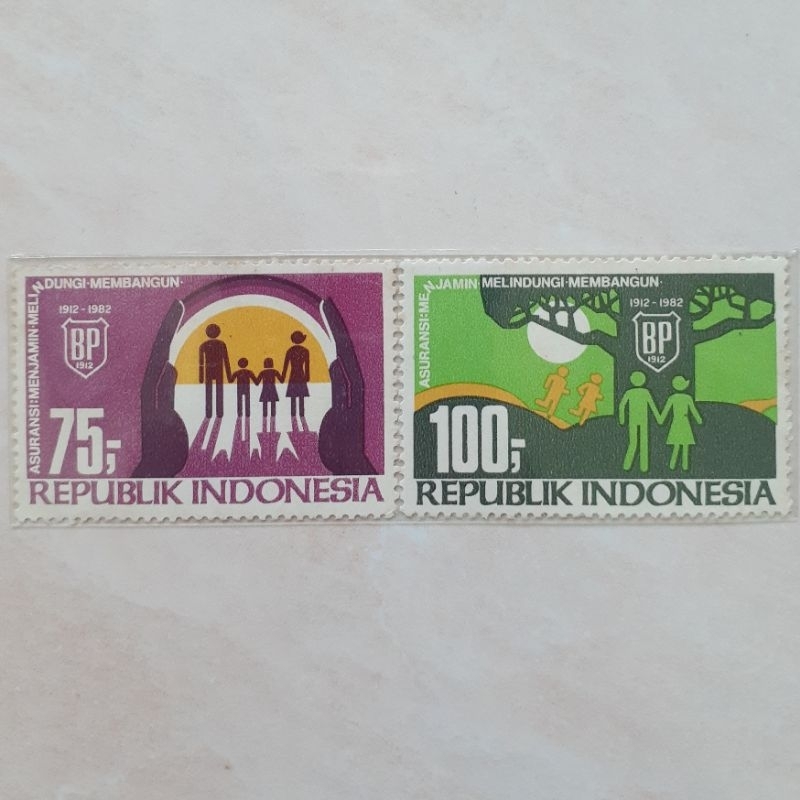 

Perangko Indonesia 70 Tahun Asuransi Bumi Putera Tahun 1982 set 2pcs