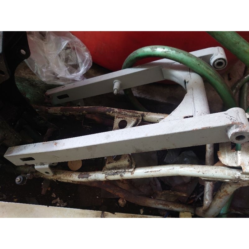 swing arm Yamaha force1 fizr original second