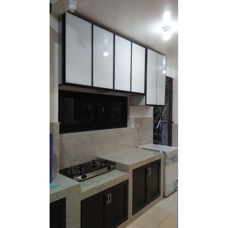 Kitchen Set Dapur / Lemari Atas Bawah Bahan Tebal Dapur Bahan Aluminium Dan Acp Berkualitas