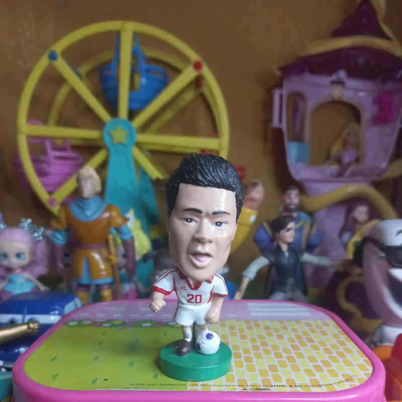 Figure Pemain Bola