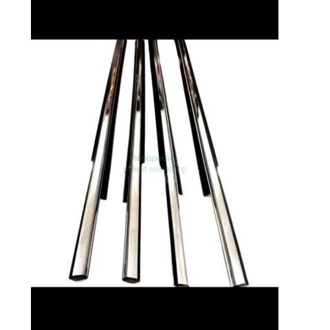 Karet pelipit kaca pintu luar Fortuner VRZ Chrome