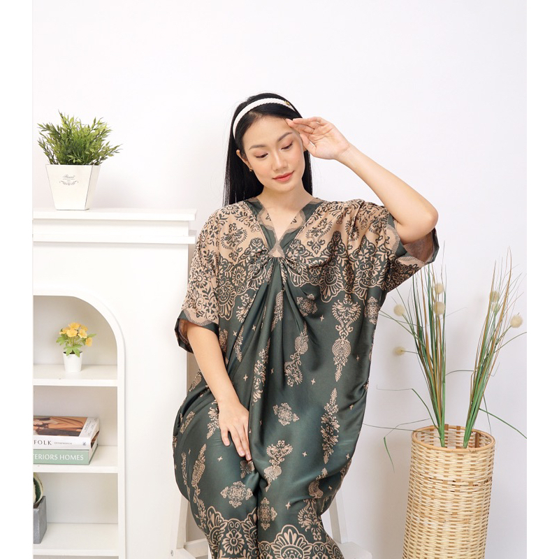 GAMIS KAFTAN BATIK SATIN PREMIUM SEMI SUTRA HALUS LEMBUT BAJU LEBARAN MEWAH WARNA HITAM DRESS PESTA 
