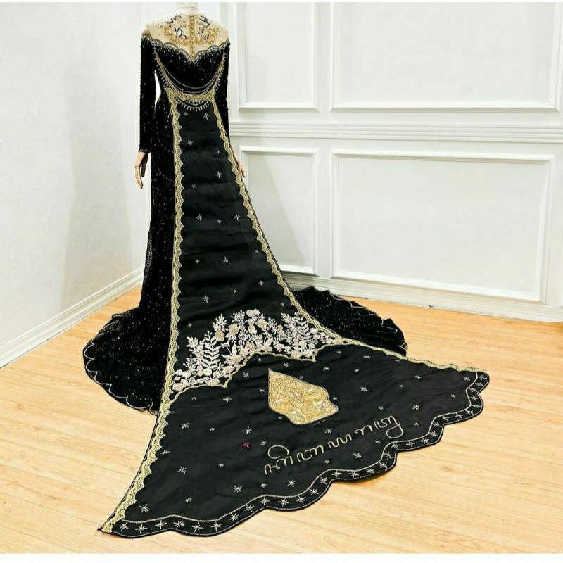 ekor bludru ekor cheongsam payet