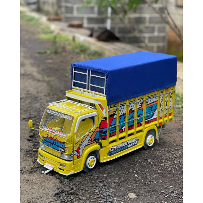 TERLARISMainan anak truk oleng kayu asli jumbo bonus terpal full lampu,miniatur truk,trek,truck.