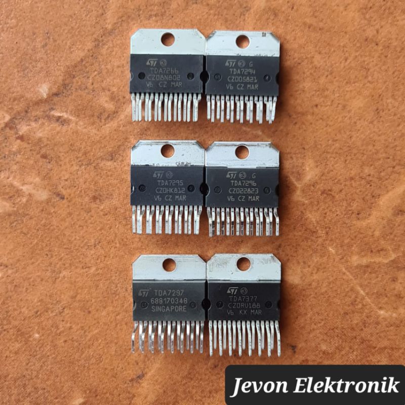 IC Transistor TDA 7266 7294 7295 7296 7297 7377 Original ST TDA7266 TDA7294 TDA7295 TDA7296 TDA7297 