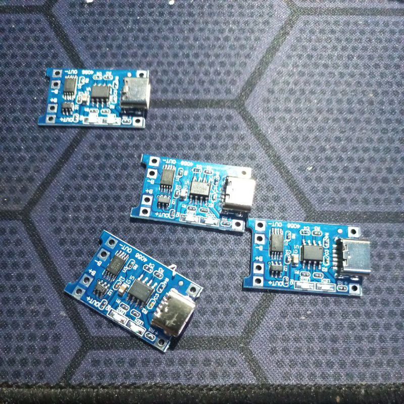 TP4056 TYPE C TP 4056 protector Cas Baterai 18650 Charge Battery