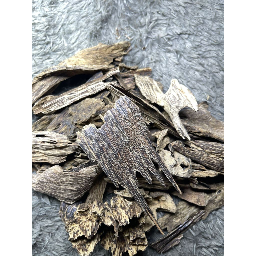 Kayu Gaharu Super Kalimantan Asli 100 Gram
