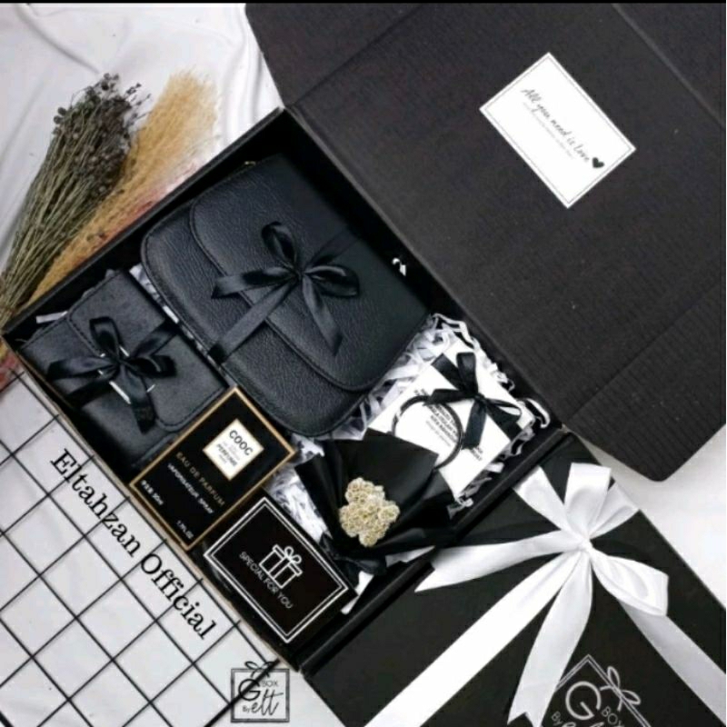 

GIFT KADO ULANG TAHUN CEWEK / WISUDA 100% REAL