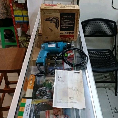 Mesin bor 10 mm Makita model 6010B