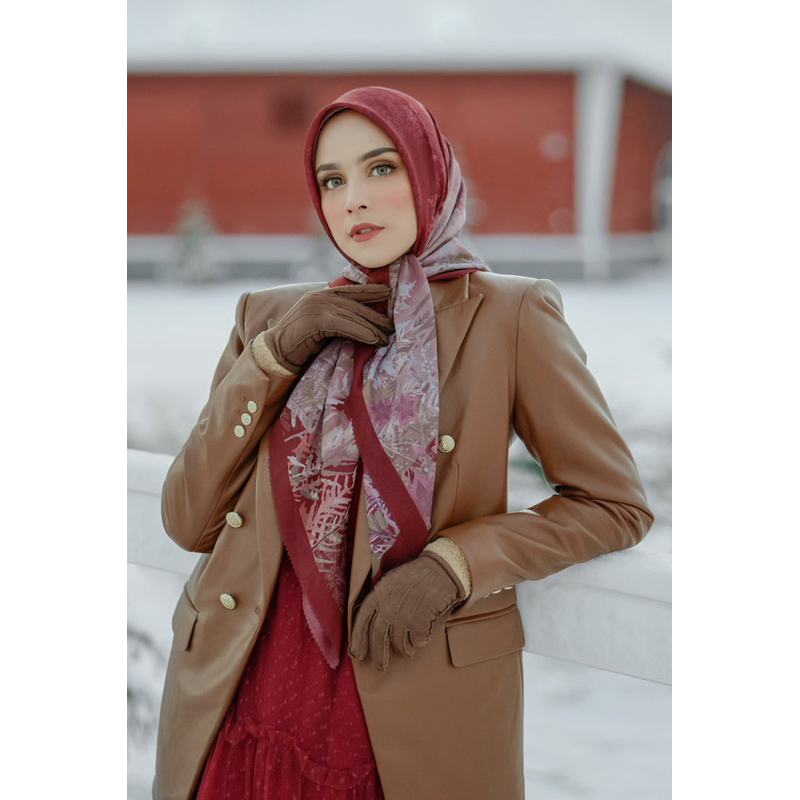 JILBAB BUTTONSCARVES DISNEY FROZEN TEABERRY ALMOND BLACK NEW BUKAN SECOND PRELOVED BEKAS BALIKPAPAN 