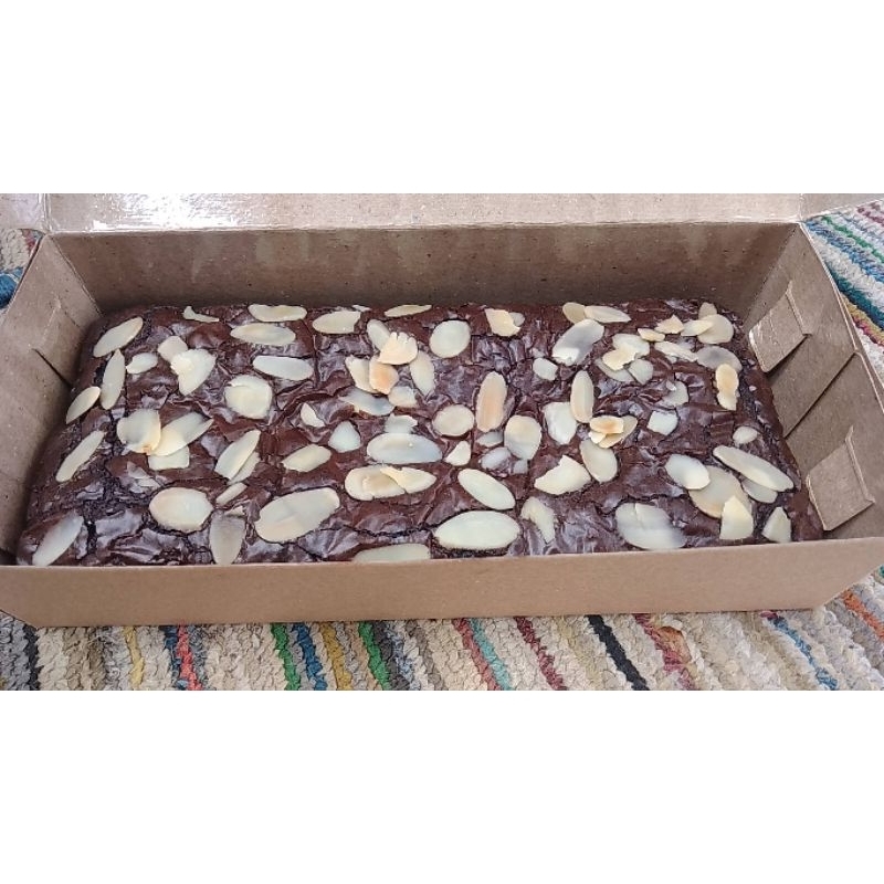 

Brownies panggang, ukuran 20x10