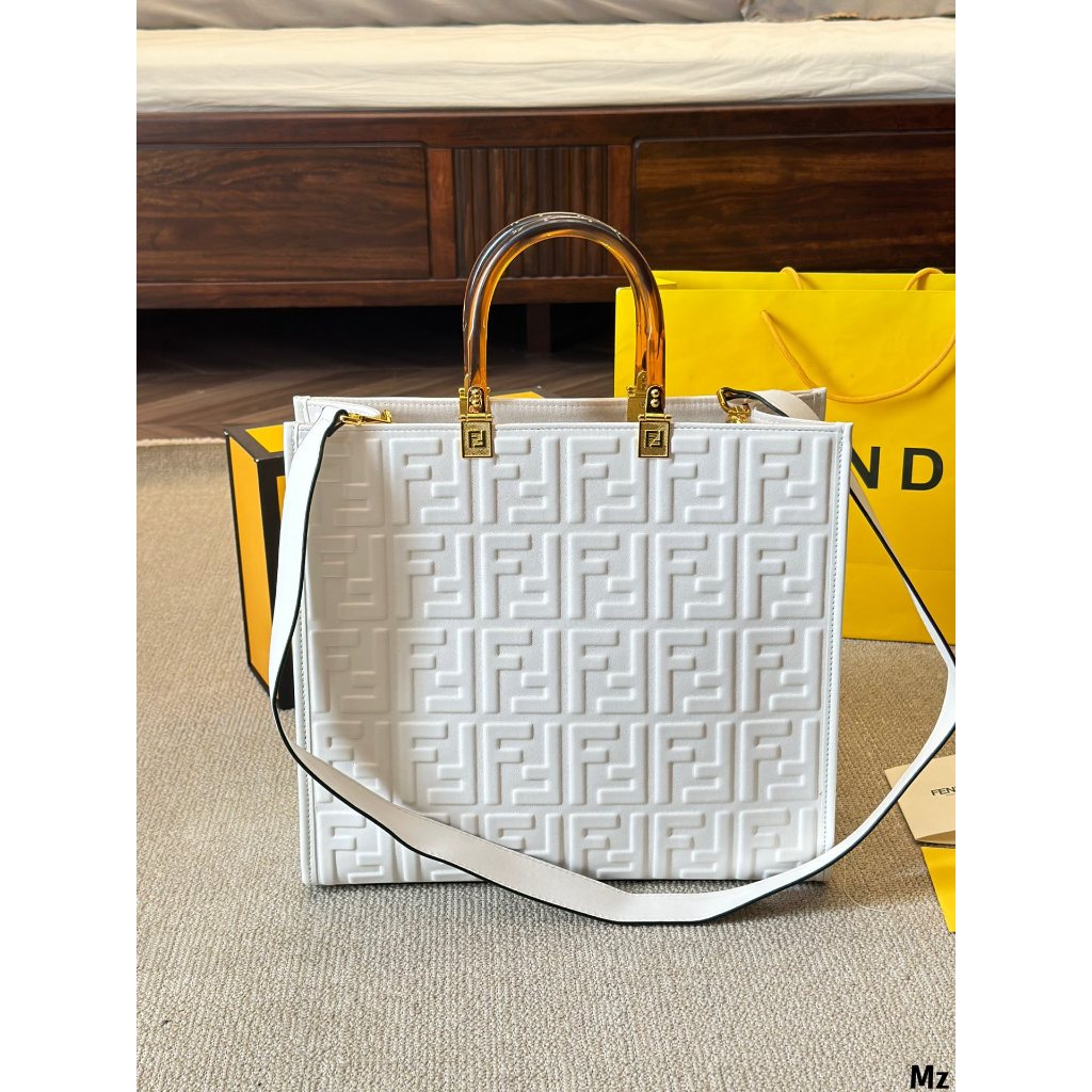 Brand new size shine tote FENDI TOTE Sunshine Tote Bag