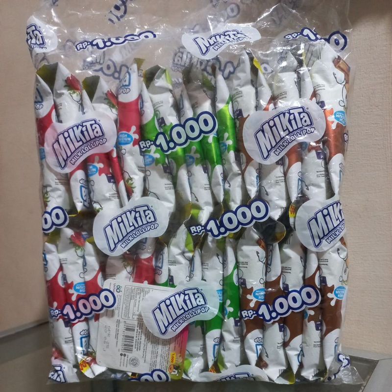 

Milkita Lollipop 1 Pack Isi 30pcs @9g Permen Susu Milk Tinggi Kalsium Gula Gula Rasa Stroberi Coklat Melon Renceng Gantung