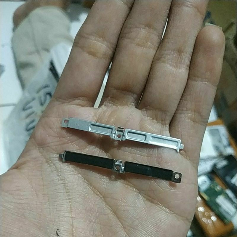 PENUTUP BEKAS BAUT OPPO F3