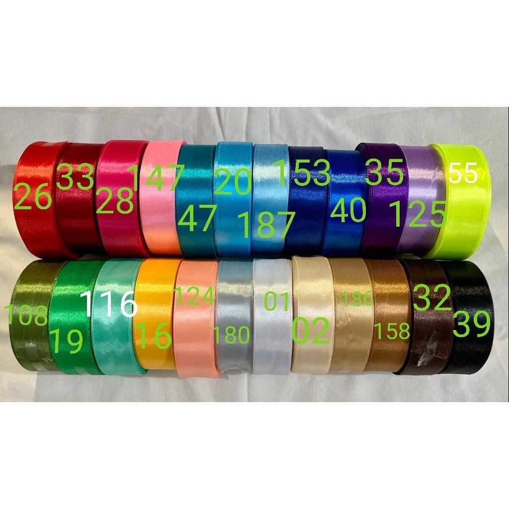 

Pita Satin 2 cm Pita Taiwan 3/4 Pita kado Bungkus Parsel buket bunga hadiah