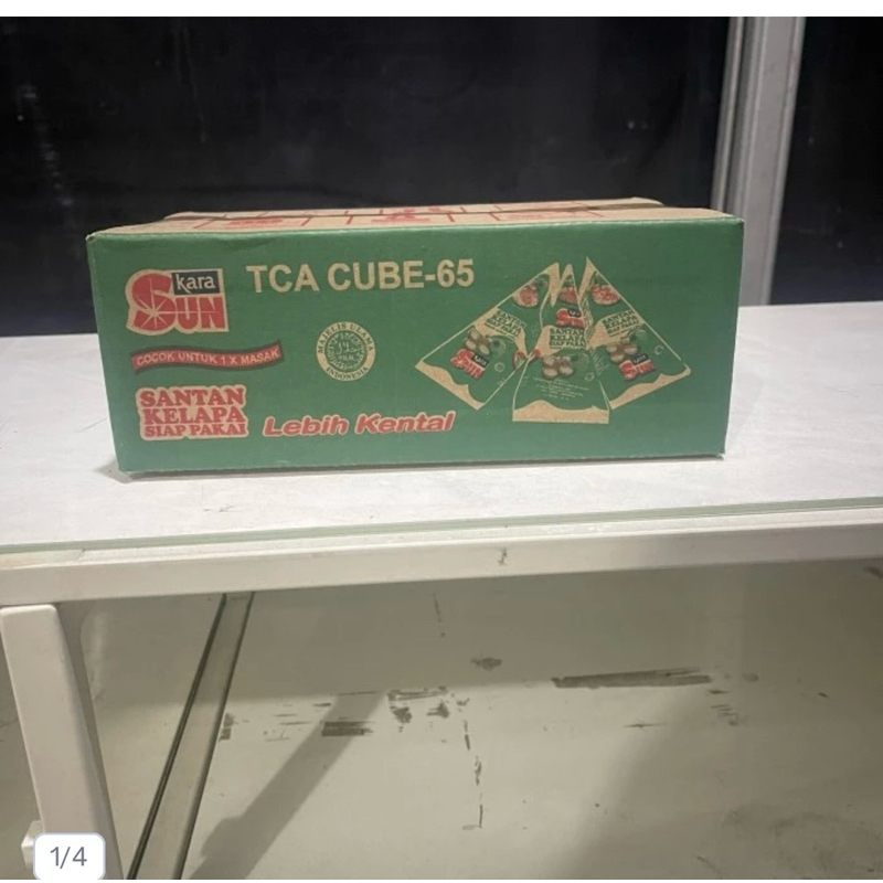 

KARDUS BEKAS SUN KARA 24 cm x 17 cm x 9 ( 150 )