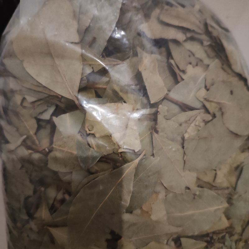 

Daun salam kering 1 kg