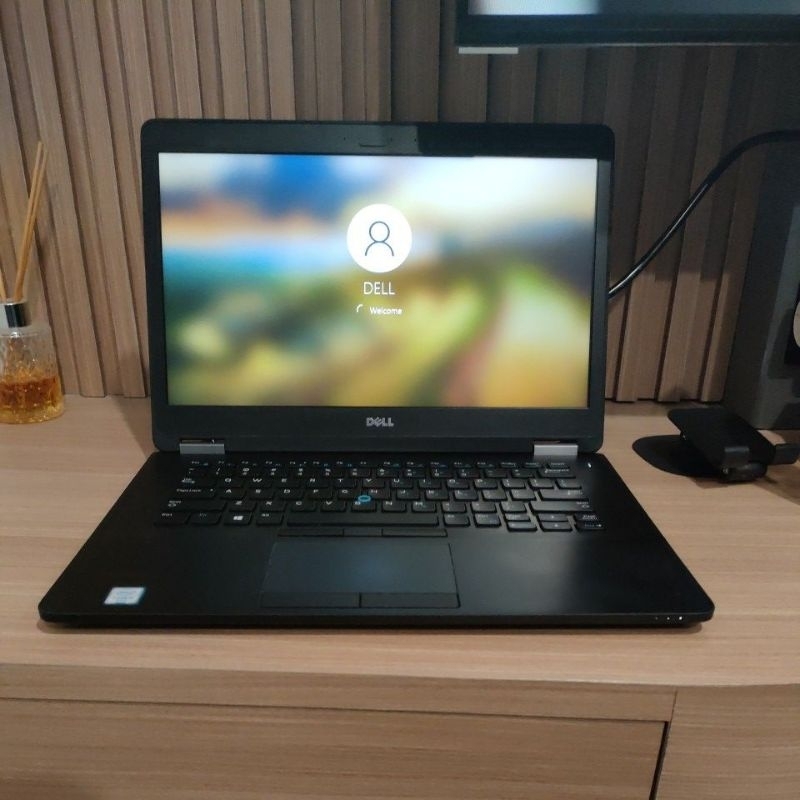 Laptop DELL latitude E7470 core i5 gen 6 second