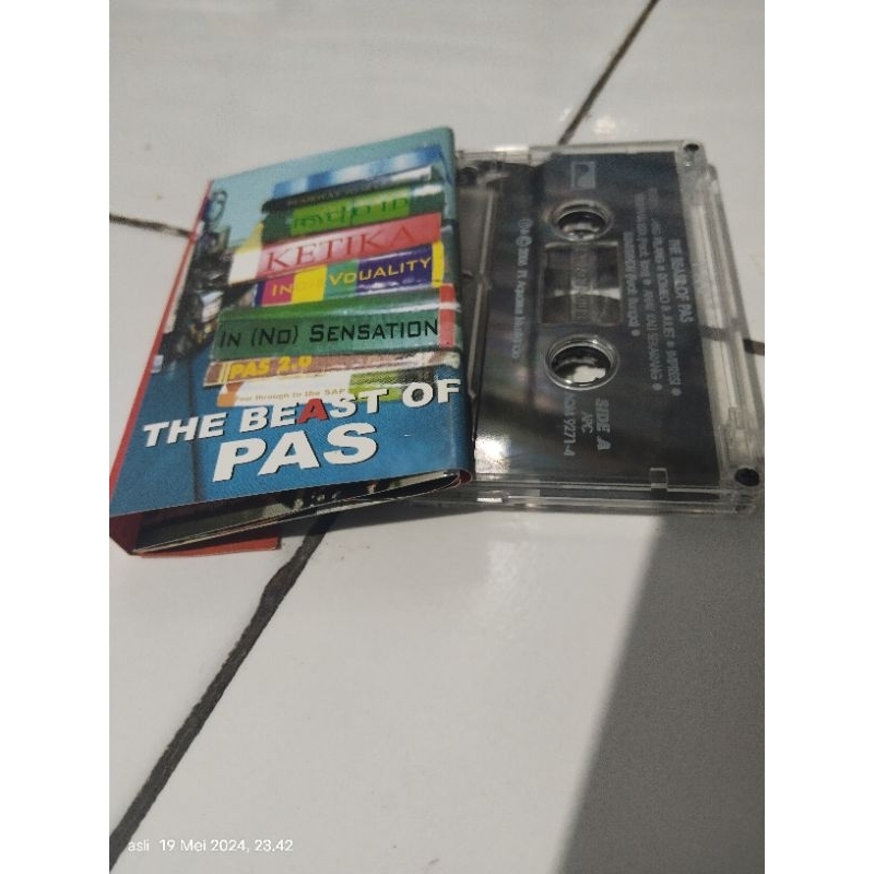 kaset pita pas band / the beast of