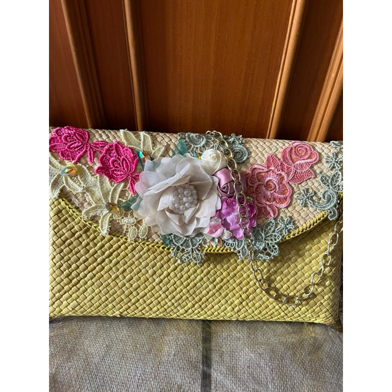 TAS PESTA CANTIK ANYAM BAMBU (preloved)