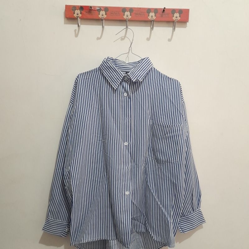 Kemeja Biru Salur