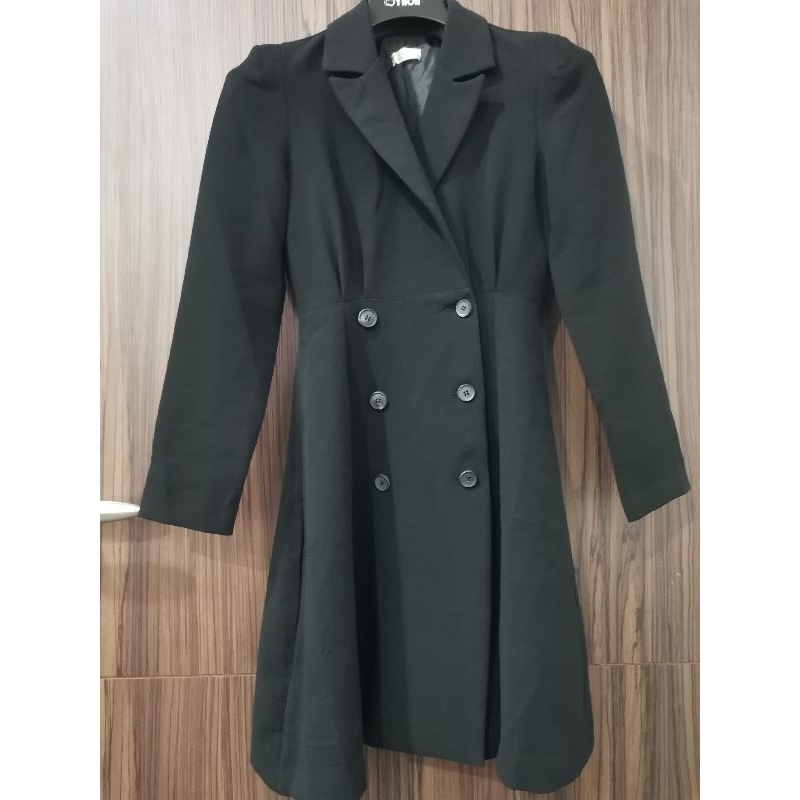 Dress Blazer Blanc Hitam