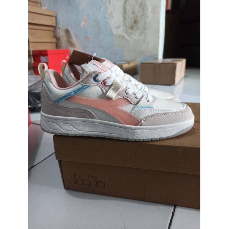 Diadora Herlin women