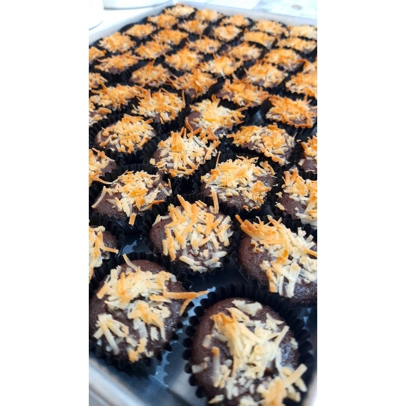 

10 CUP BROWNIES BITE topping keju cheddar harga grosir