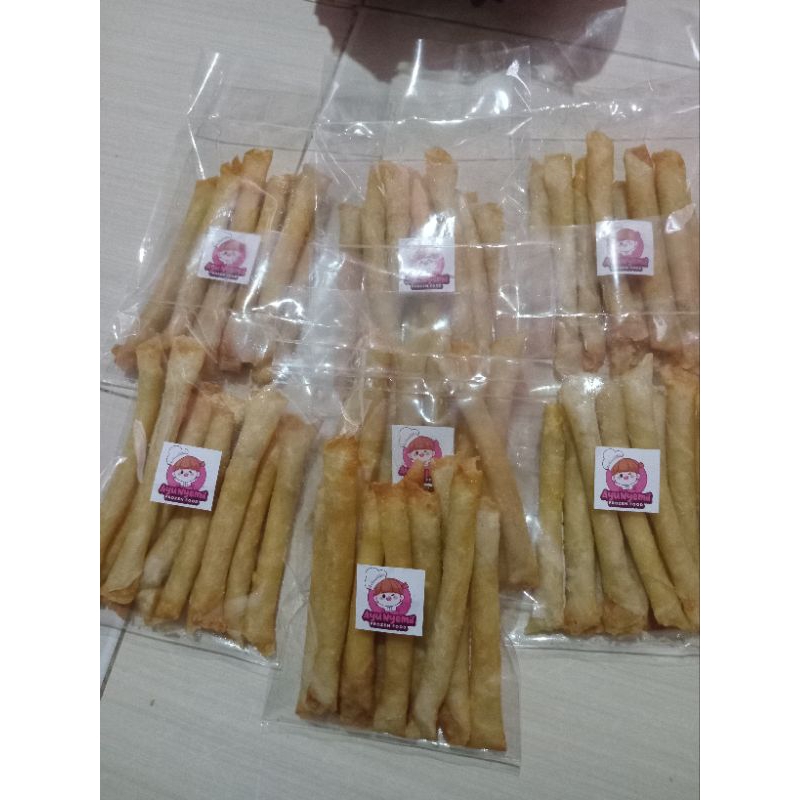 

Cheese roll stick/coklat roll stick