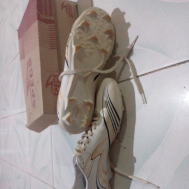 sepatu bola Specs 2g neofg