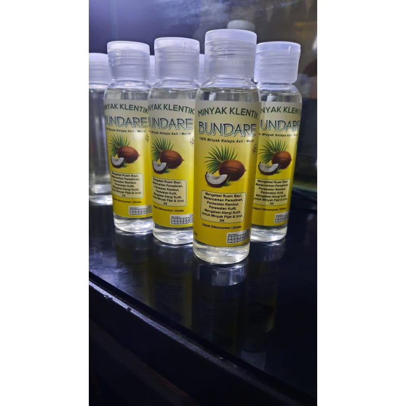 

minyak kelapa asli 100% / minyak murni / minyak klentik / tanpa bahan pengawet / tanpa bahan kimia /