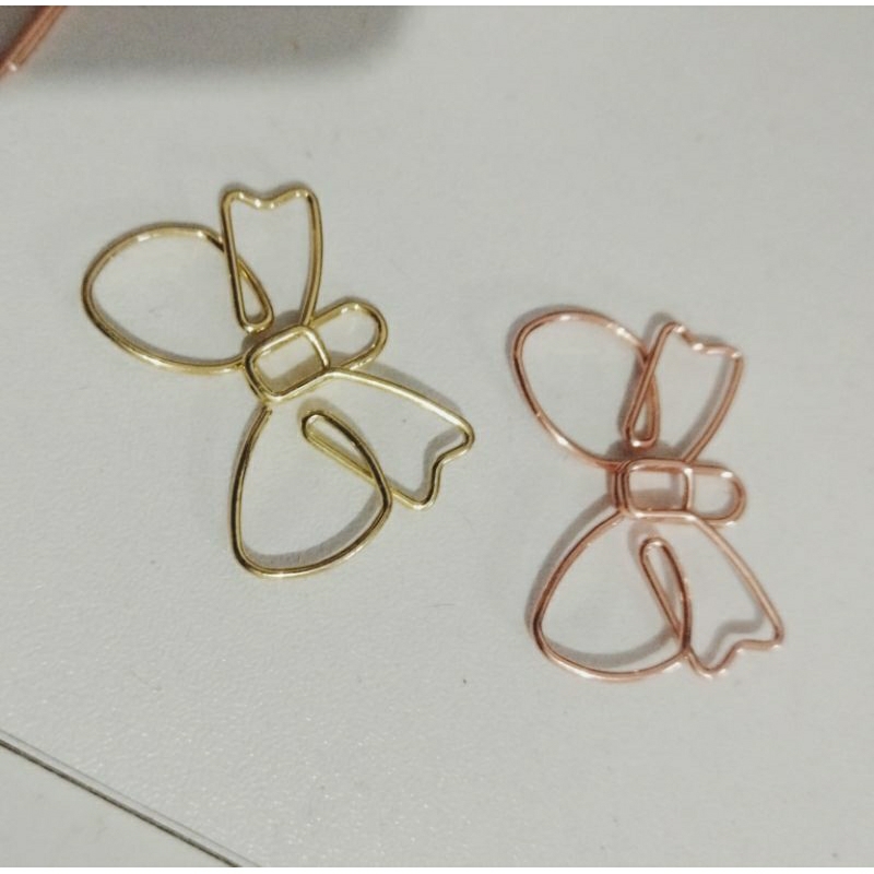 

Paper Clip Pita