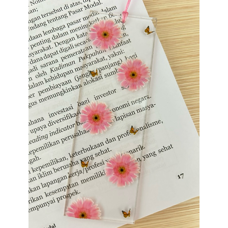 

Bookmark Arcyrlic/Pembatas Buku Arcyrlic - Pink Edition