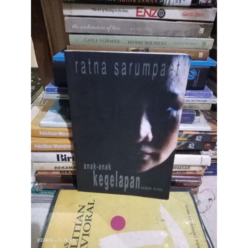 ORI BUKU ANAK ANAK KEGELAPAN NASKAH DRAMA BY RATNA SARUMPAET