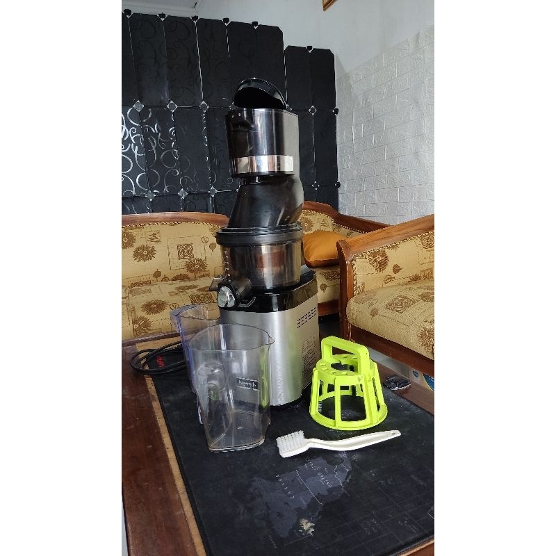 Kuvings CS600 Juicer Cold Pressed Juice 2nd Second Bekas