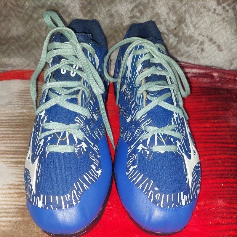 Mizuno Wave Lightning Z6