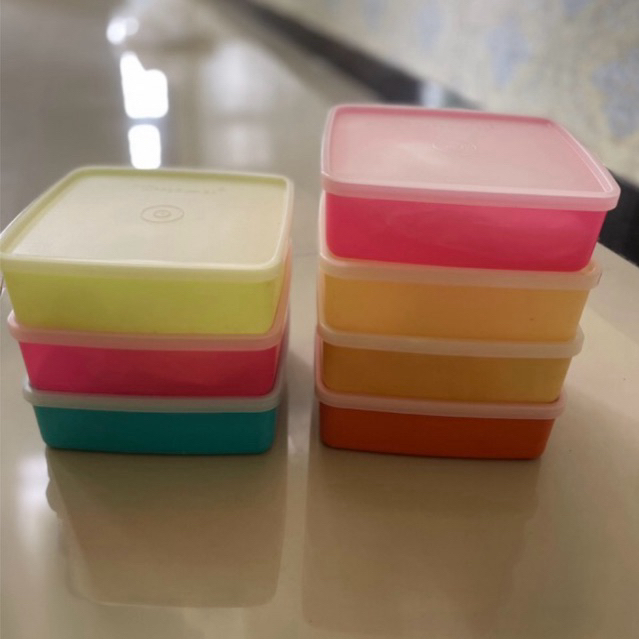 large square away LSA lunch box tupperware second no partition
