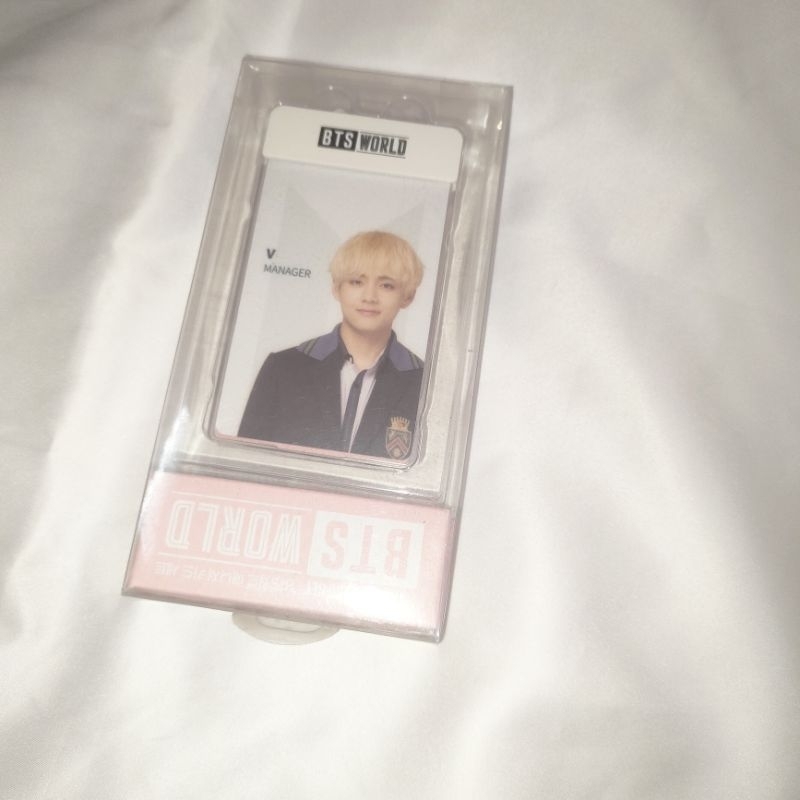 [unselaed] bts world merch taehyung v id card