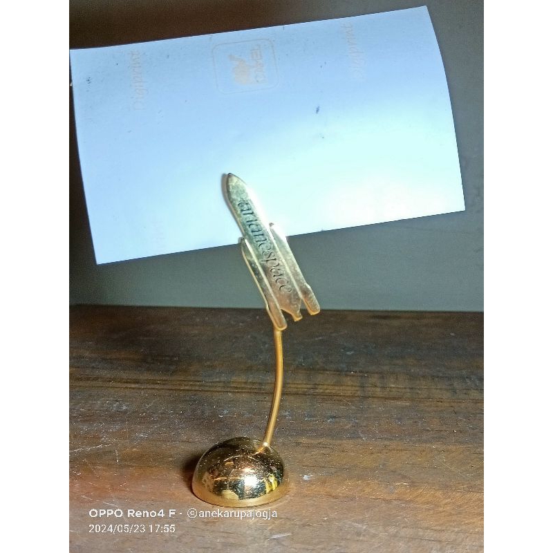 

penjepit memo bentuk roket bahan kuningan