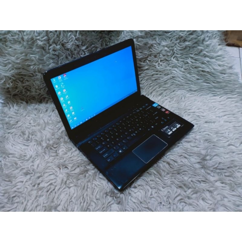 Laptop Sony Vaio SVE14113EGB Ram 8gb SSD 128gb core i5 VGA AMD Radeon