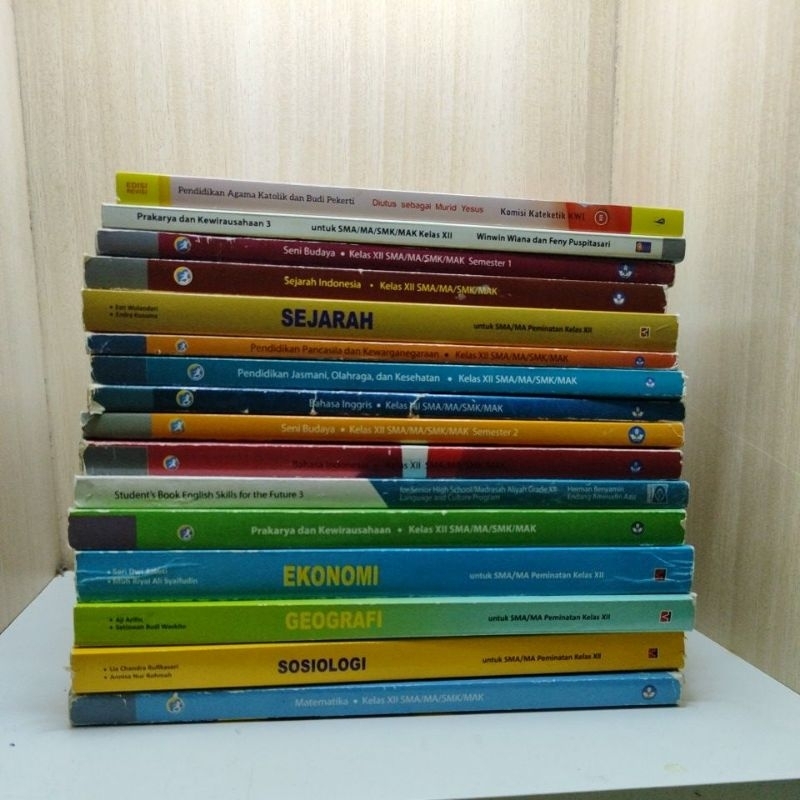 

Buku Kurikulum 2013 untuk kelas XII SMA/MA/SMK/MAK